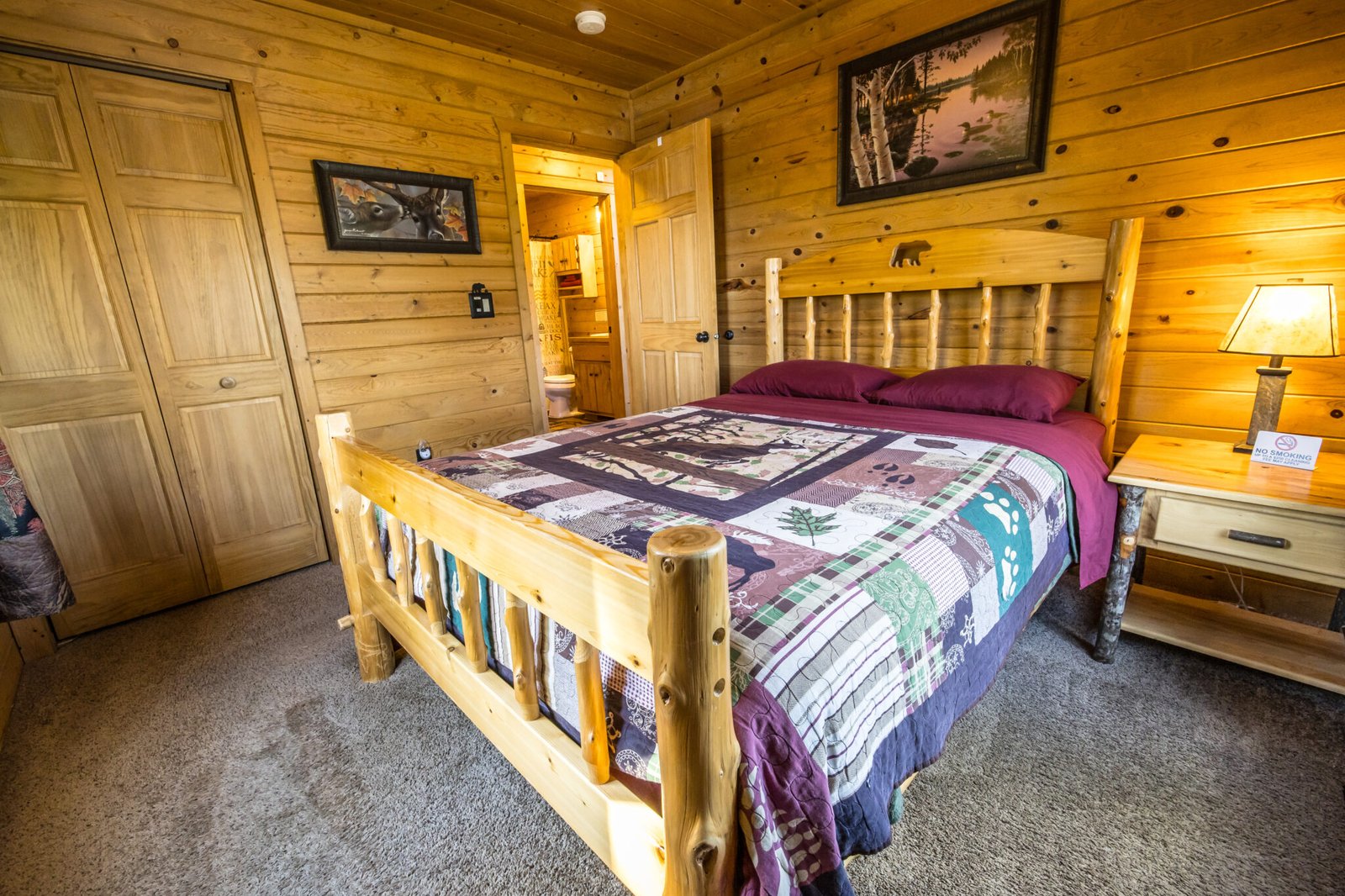 1st Floor Queen Bedroom at Lakeside Cabin